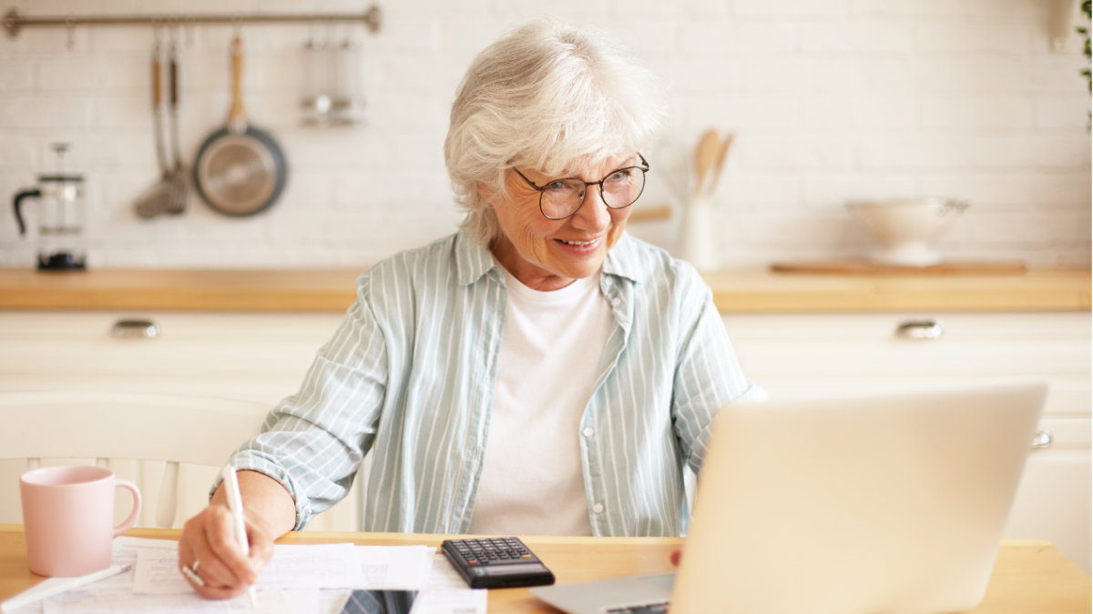 Opportunities for Older People to Create Their Own YouTube Channel as a Source of Income