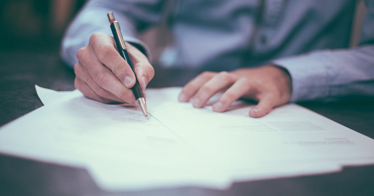 AI Contract Drafting: Save Hours on Legal Documents