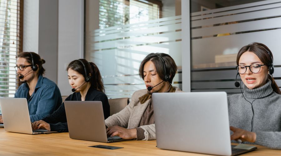 How to use AI for customer support 2026