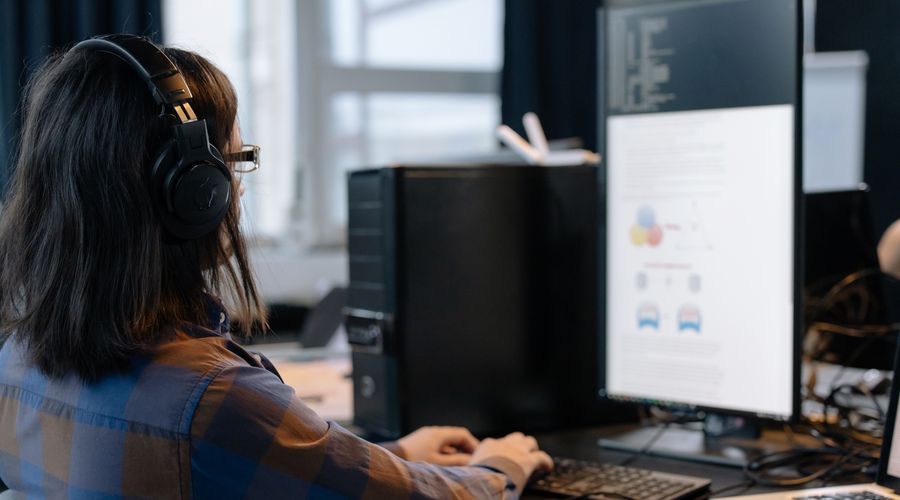 Top video editing software for businesses 2026