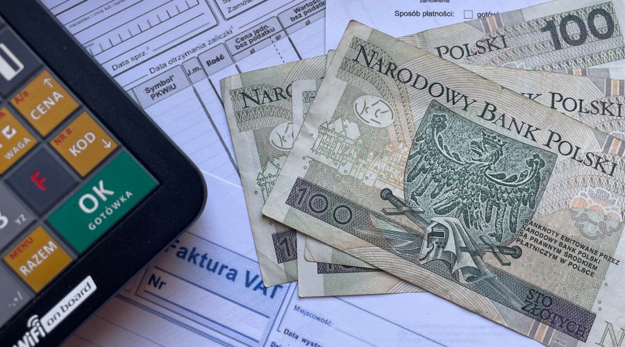 Stop chasing unpaid invoices: FluentCRM’s auto-reminder setup