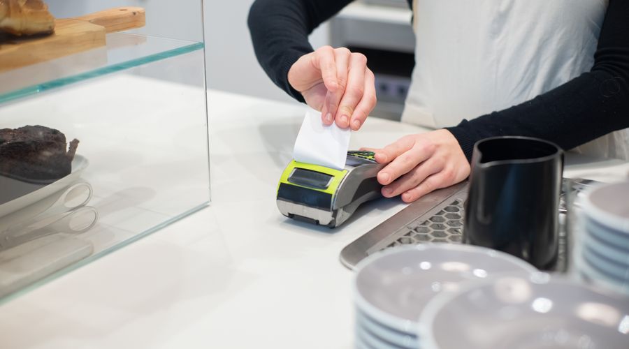 Stop chasing unpaid invoices: FluentCRM’s auto-reminder setup